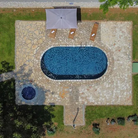 Βίλα Casa Laurales *