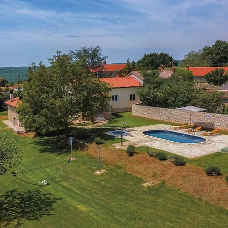Villa Casa Laurales *