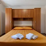 Vila Casa Laurales